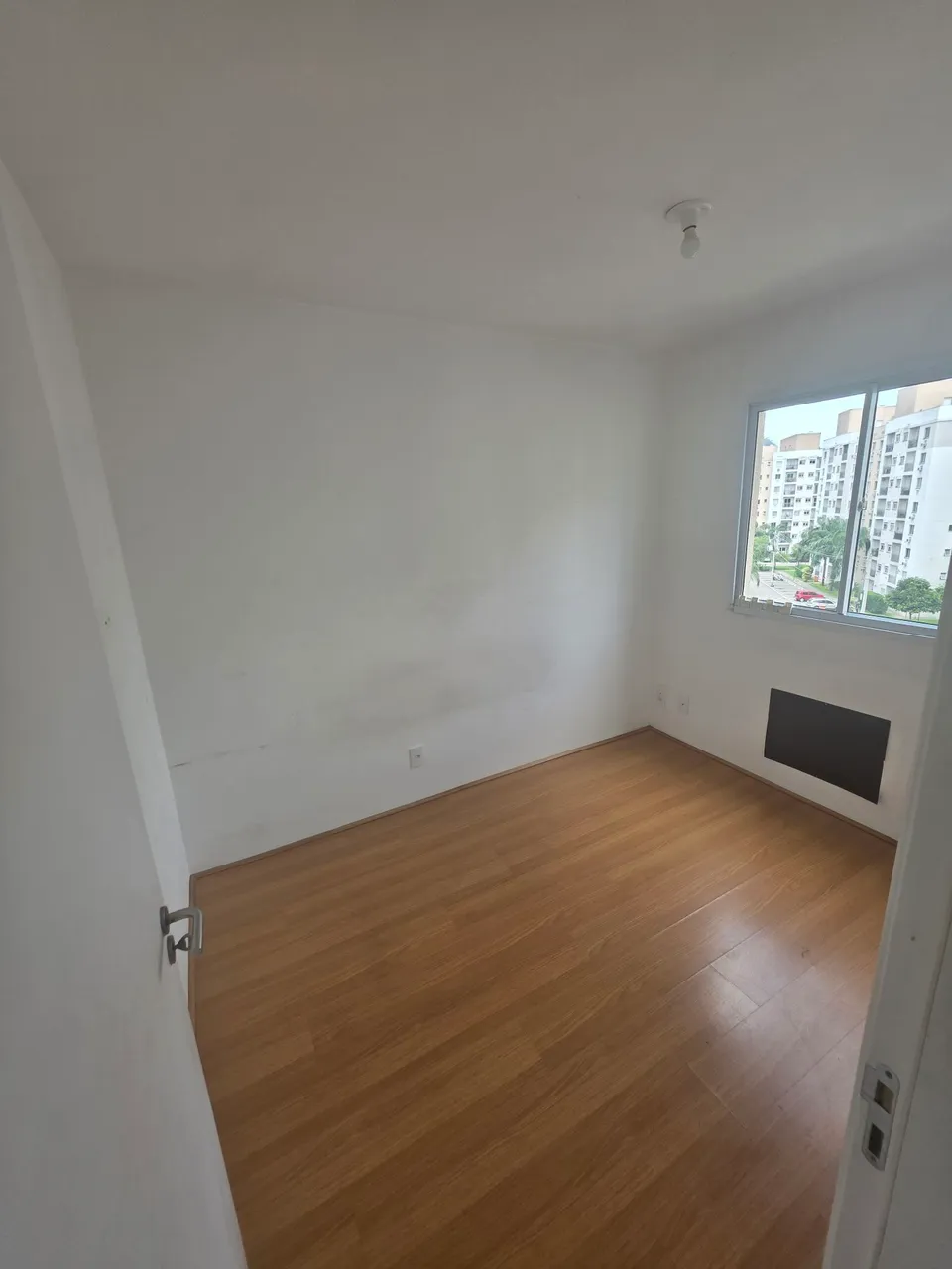 2-bedroom apartment in a building with a gym — photo 5
