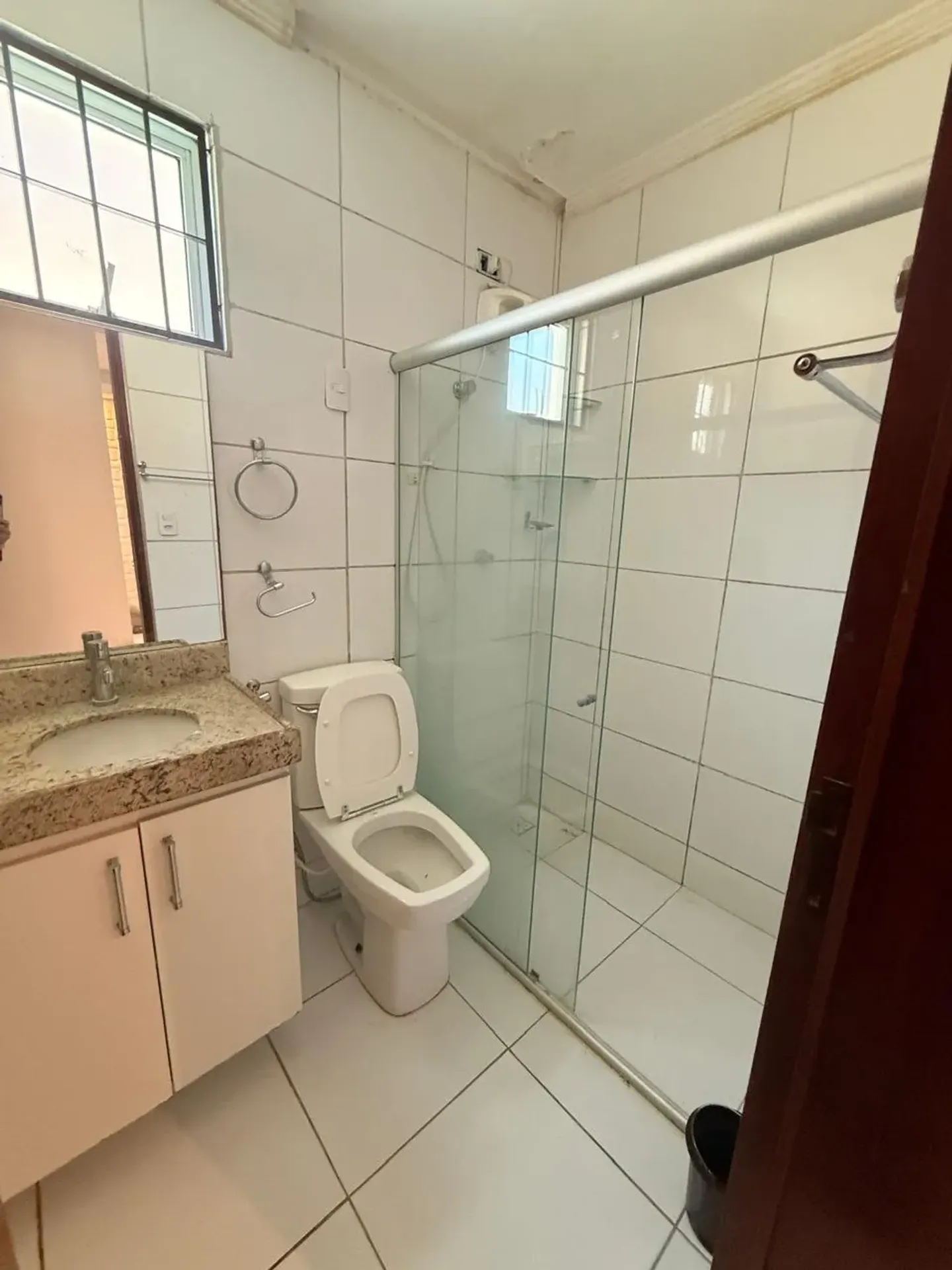 Балкон с грилем и 3 спальни: квартира 100 м² — photo 8