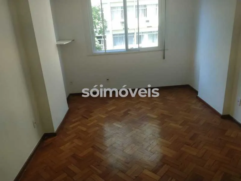 Apartamento no 2º andar com piso de madeira ou laminado — photo 27