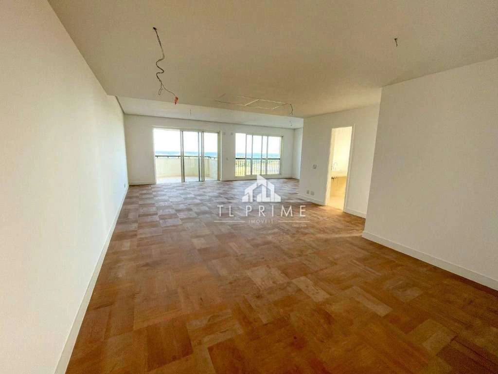 4-suite apartment with 555 m² and 5 parking spaces — photo 17