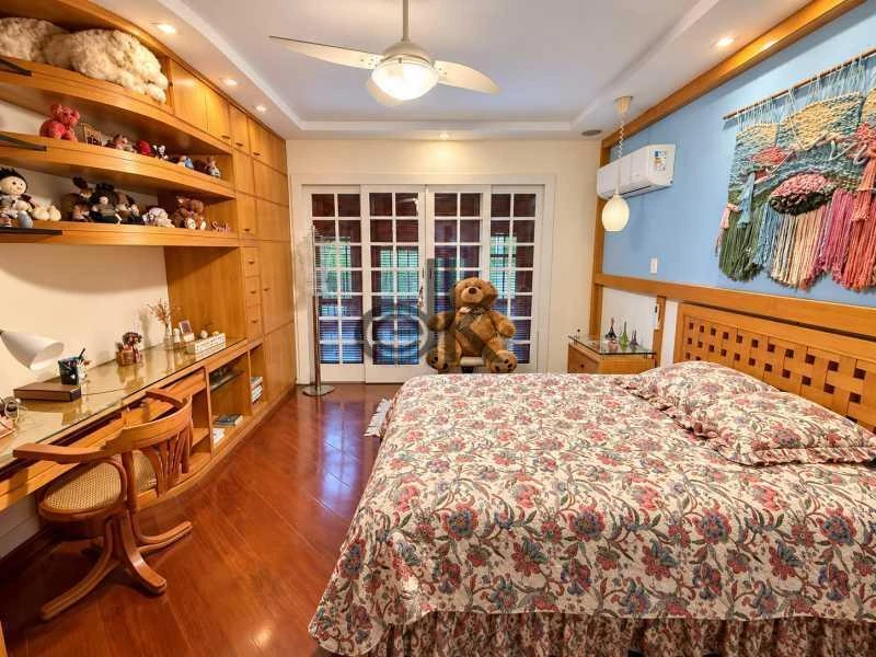 5-bedroom house with a home office — photo 19