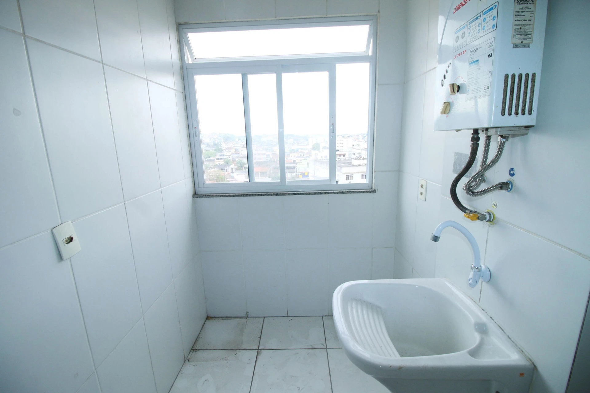 Rental apartment with 2 bedrooms and a balcony — photo 29