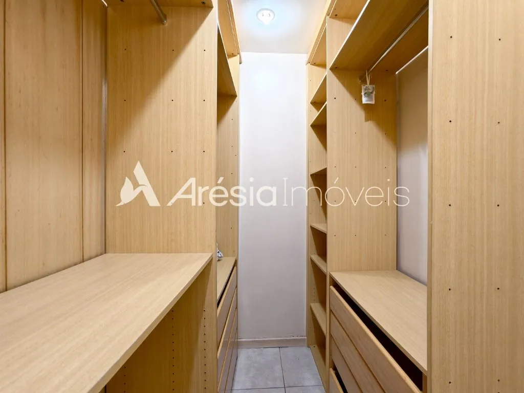 3-bedroom apartment with a bathtub — photo 36