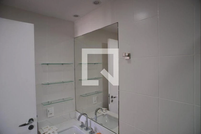 3-bedroom apartment with 225 m², 1 suite and balcony — photo 46