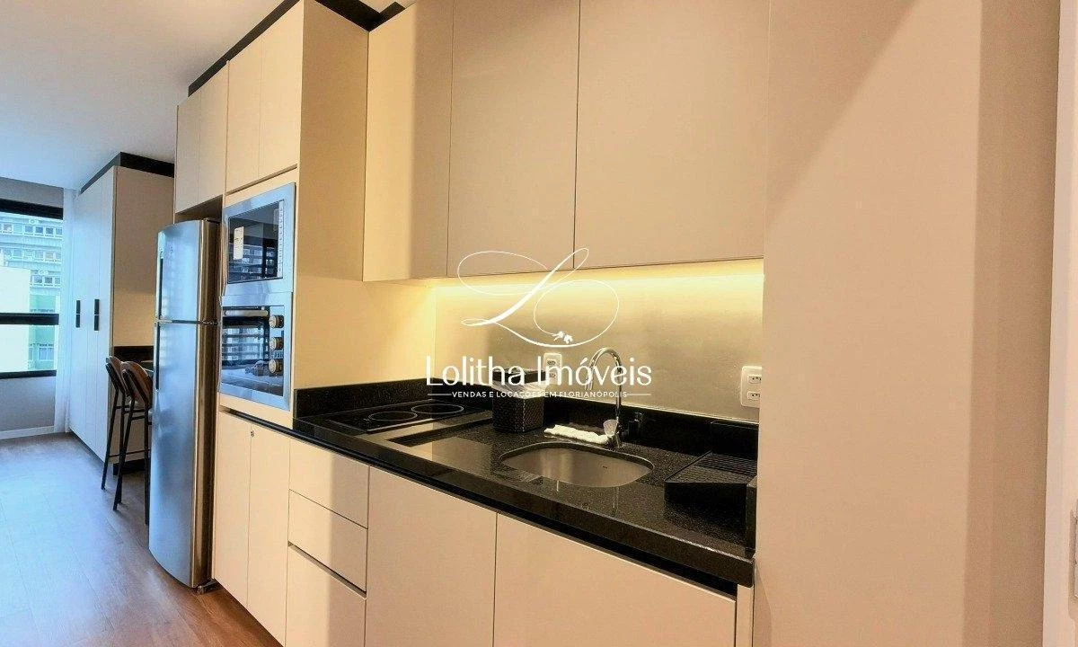 One-bedroom apartment in a building with a coworking space — photo 4