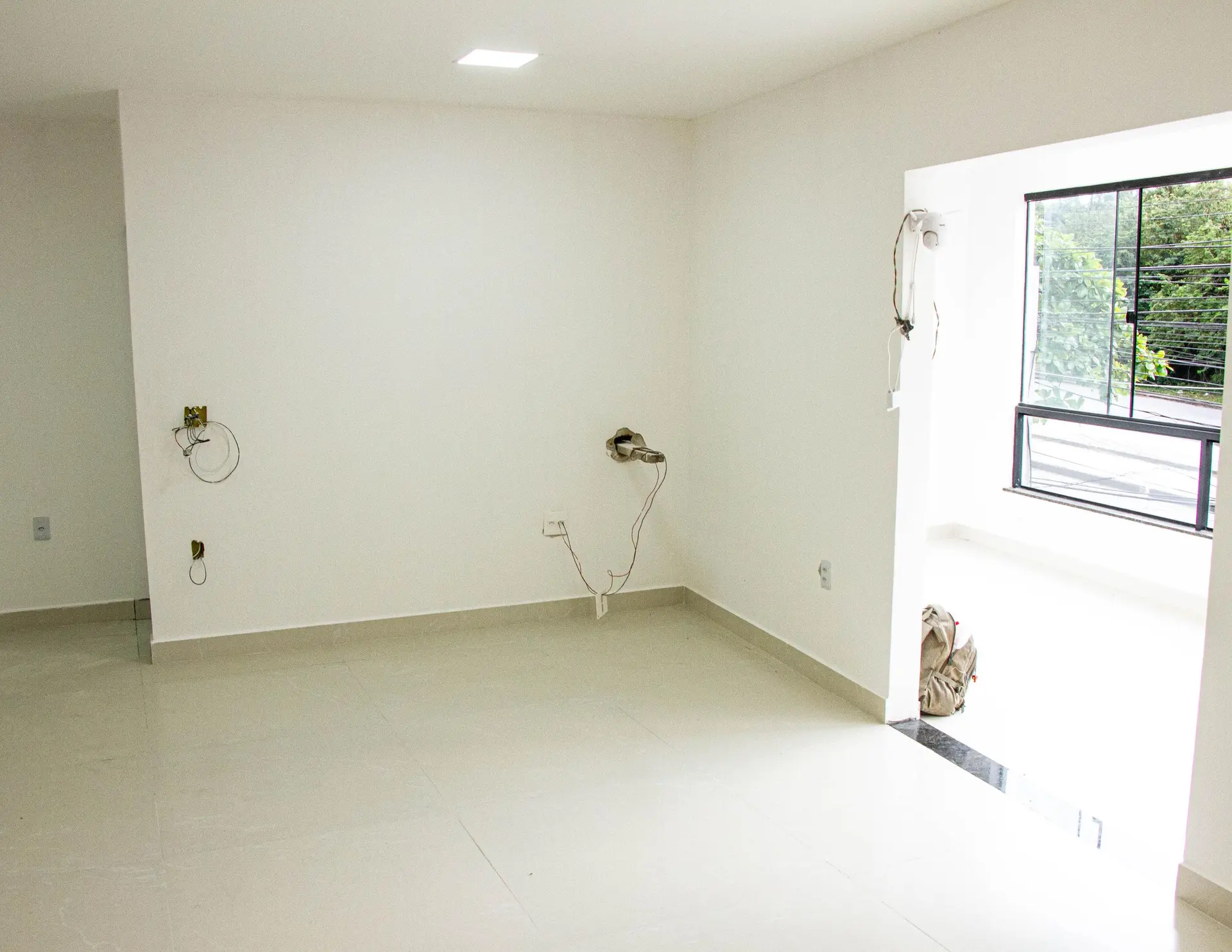 House with 2 bedrooms and a balcony — photo 4