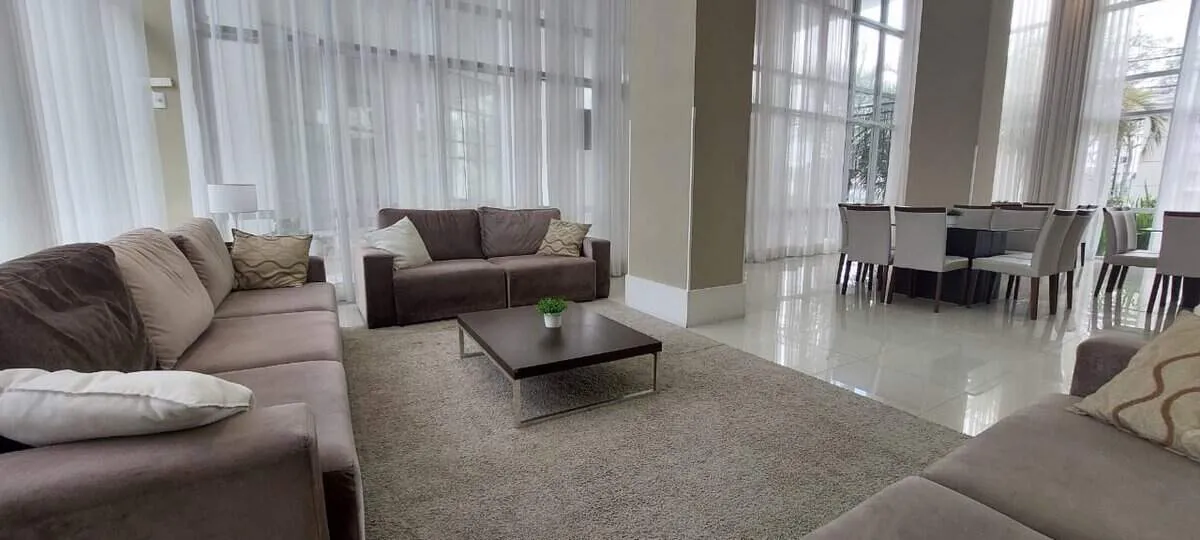 3-bedroom apartment with 3 bathrooms and 1 parking spot