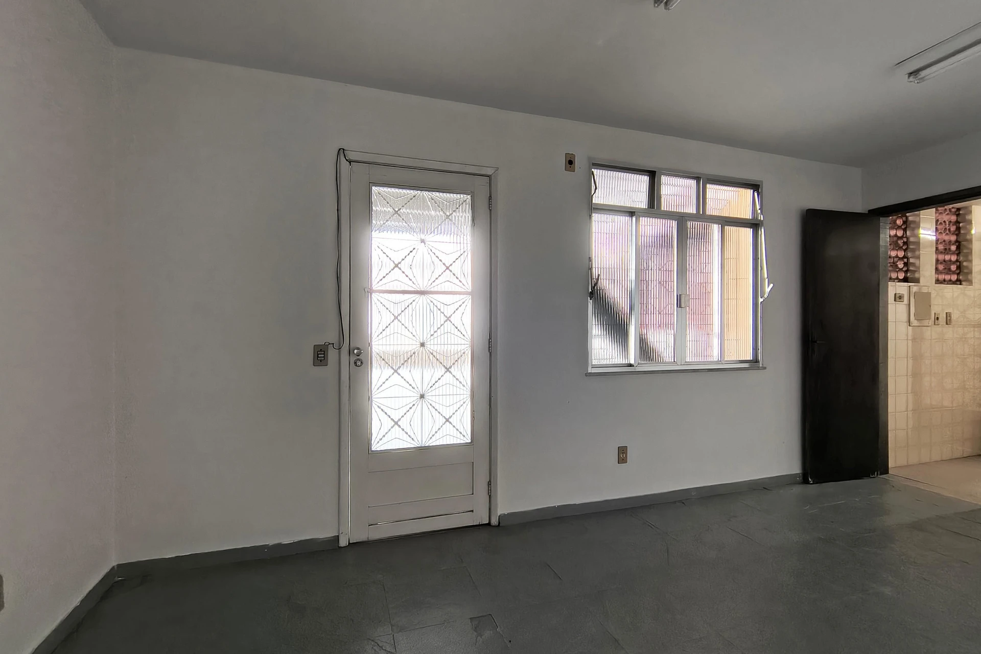 Jacuzzi y 3 dormitorios: casa de 742 m² — photo 109