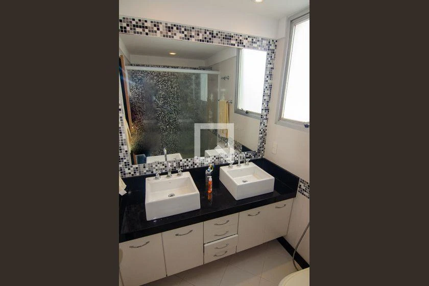 3-bedroom apartment with a walk-in closet in Rio de Janeiro — photo 31