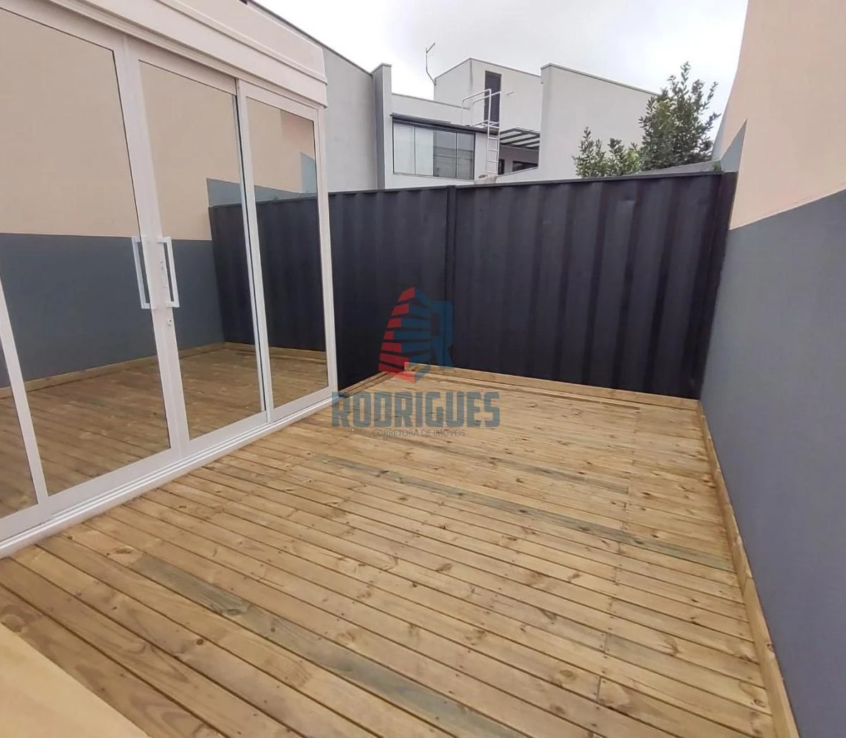 Furnished one-bedroom, 28 m² apartment in Curitiba — photo 8