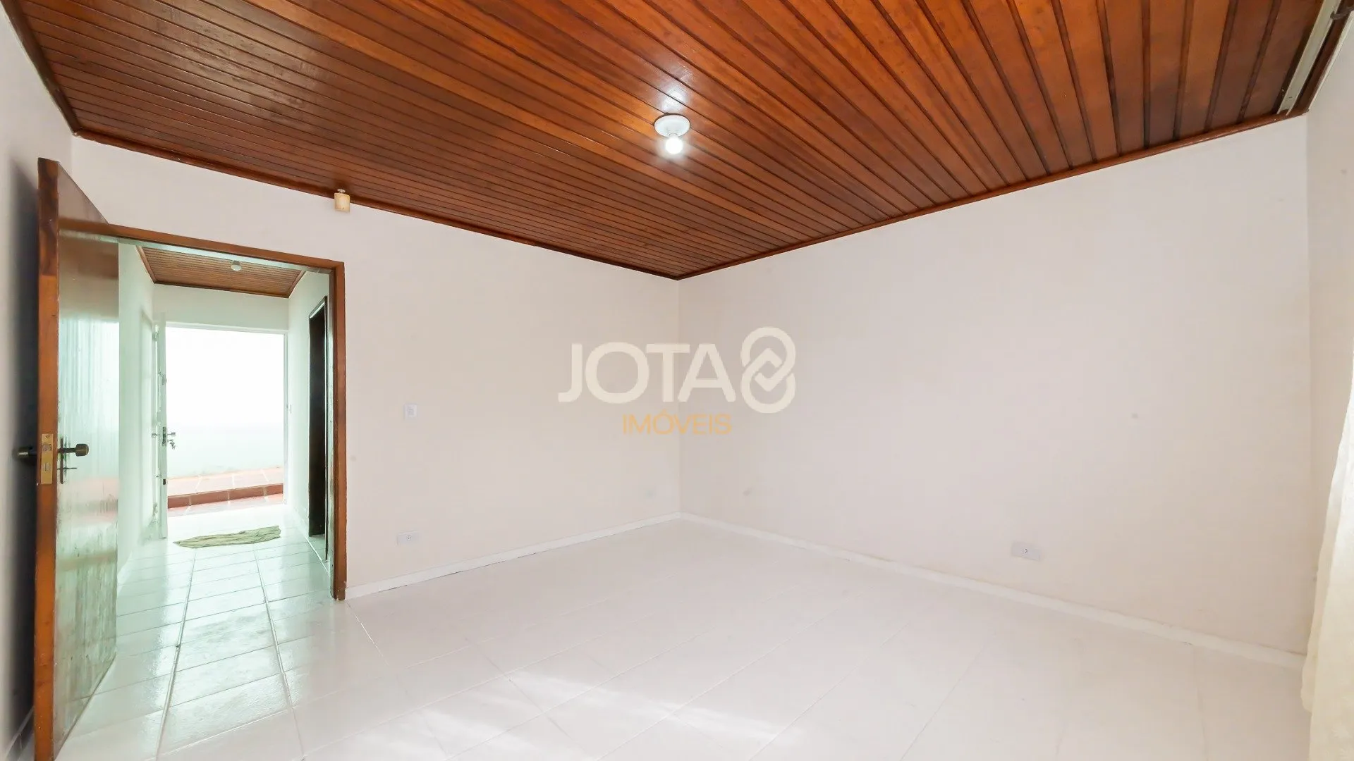 House, 160 m², with a grill on the balcony — photo 13