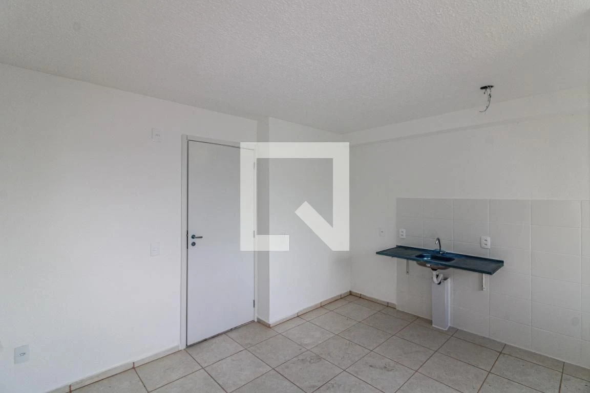 Apartamento de 2 quartos em condomínio com piscina — photo 34