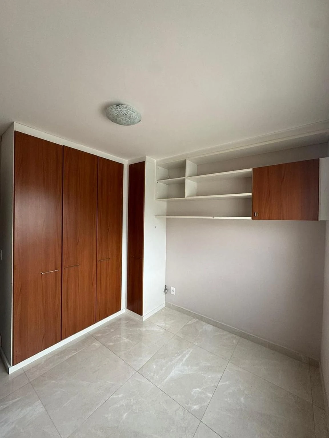 Apartment with 3 bedrooms and 4 bathrooms, balcony sink — photo 30
