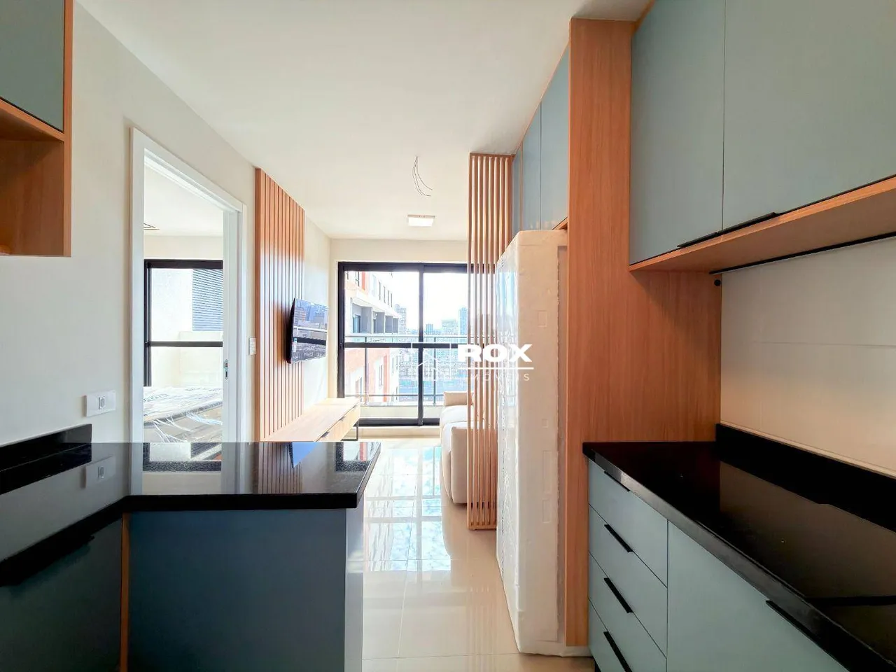 Furnished 1-bedroom apartment with a private BBQ — photo 3