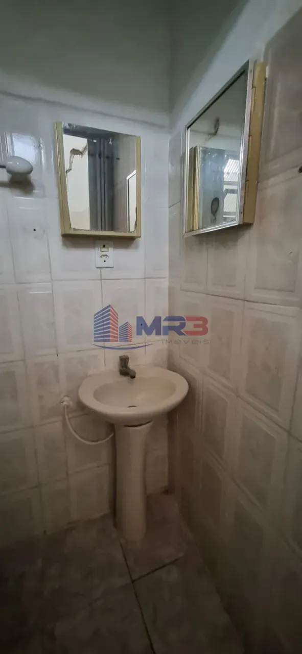 Unfurnished rental house with 2 bedrooms and 1 bathroom — photo 9