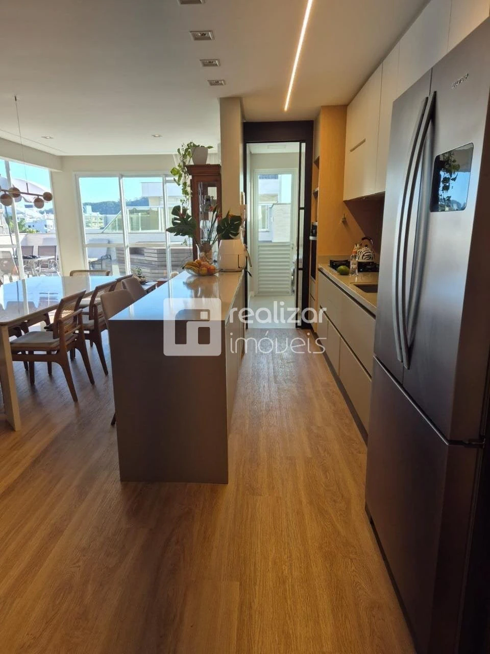 Private pool in a 4-bedroom apartment, 168 m² — photo 4