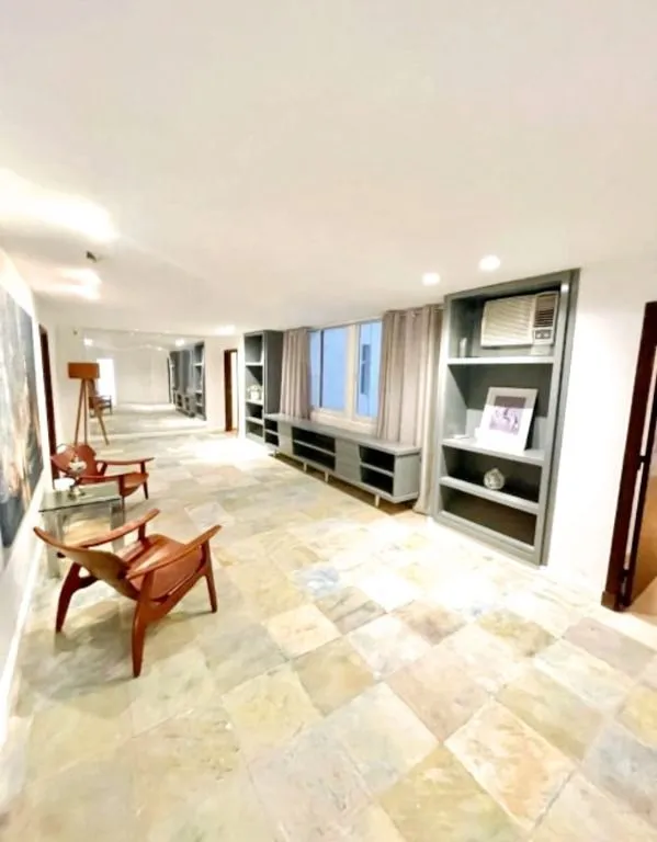 Ванна та 5 спалень: квартира 677 м² — photo 19