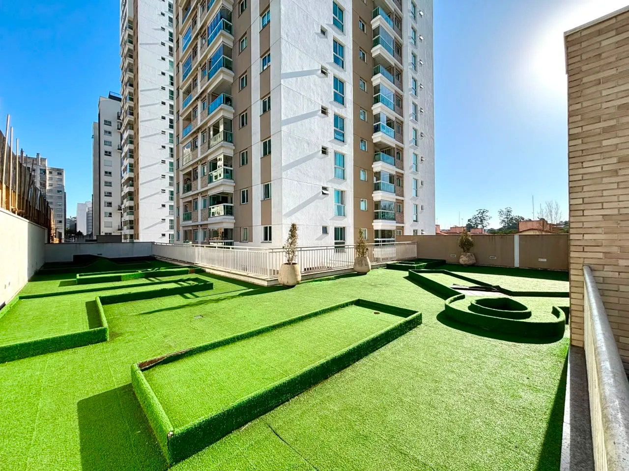 75 m² apartment with 2 bedrooms and a balcony — photo 40