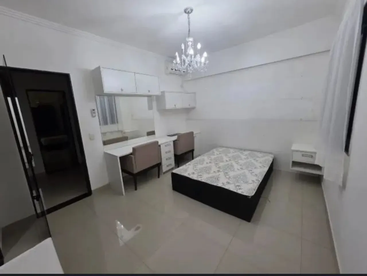 House, 220 m², with a private pool — photo 3