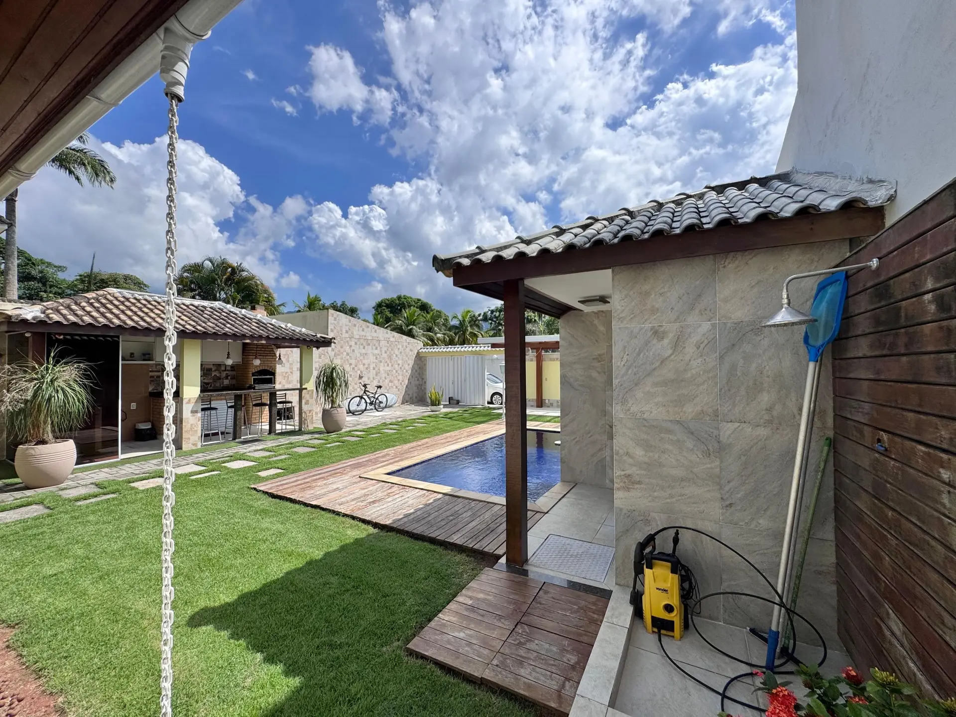 Apartamento amueblado de 4 dormitorios con jardín privado — photo 49