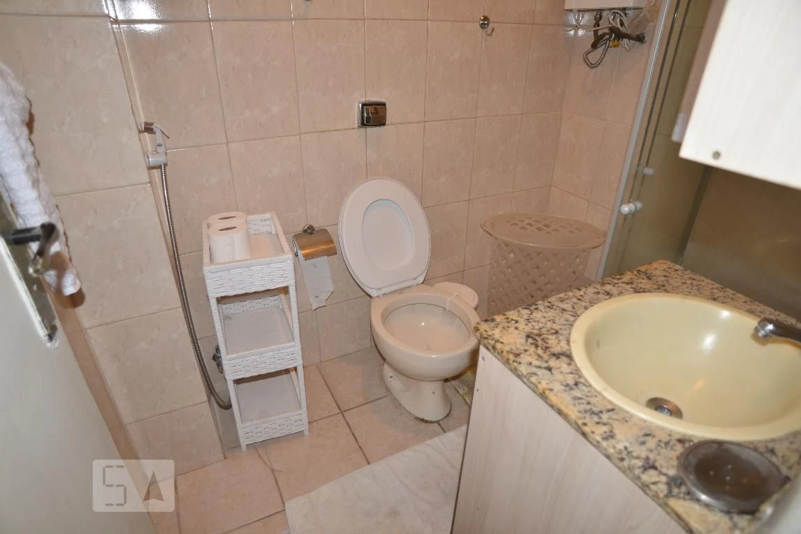 Furnished 2-bedroom apartment with 1 bathroom — photo 22