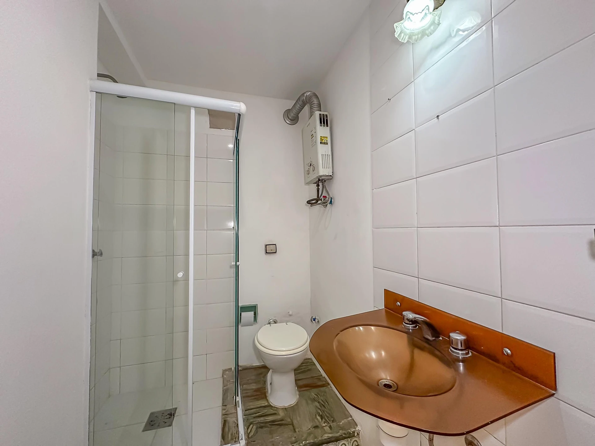 Apartment with 3 bedrooms, 1 en-suite and separate kitchen — photo 25