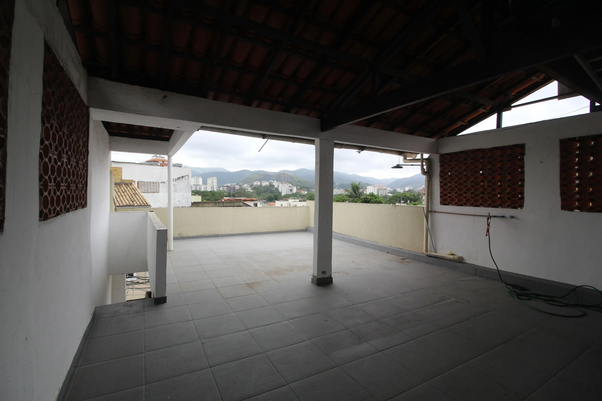 Garden in a 3-bedroom house, 100 m² — photo 10