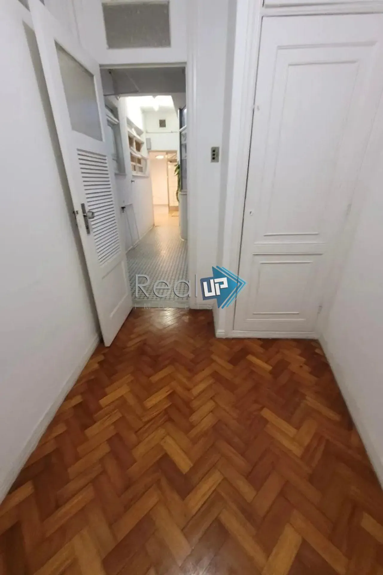 Apartamento para locação com 5 dormitórios e janelas do chão ao teto — photo 53