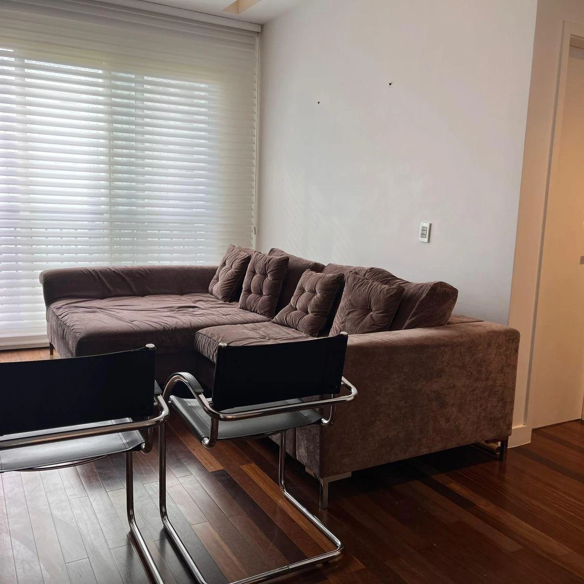 Furnished apartment with 4 bedrooms and 3 bathrooms — photo 19