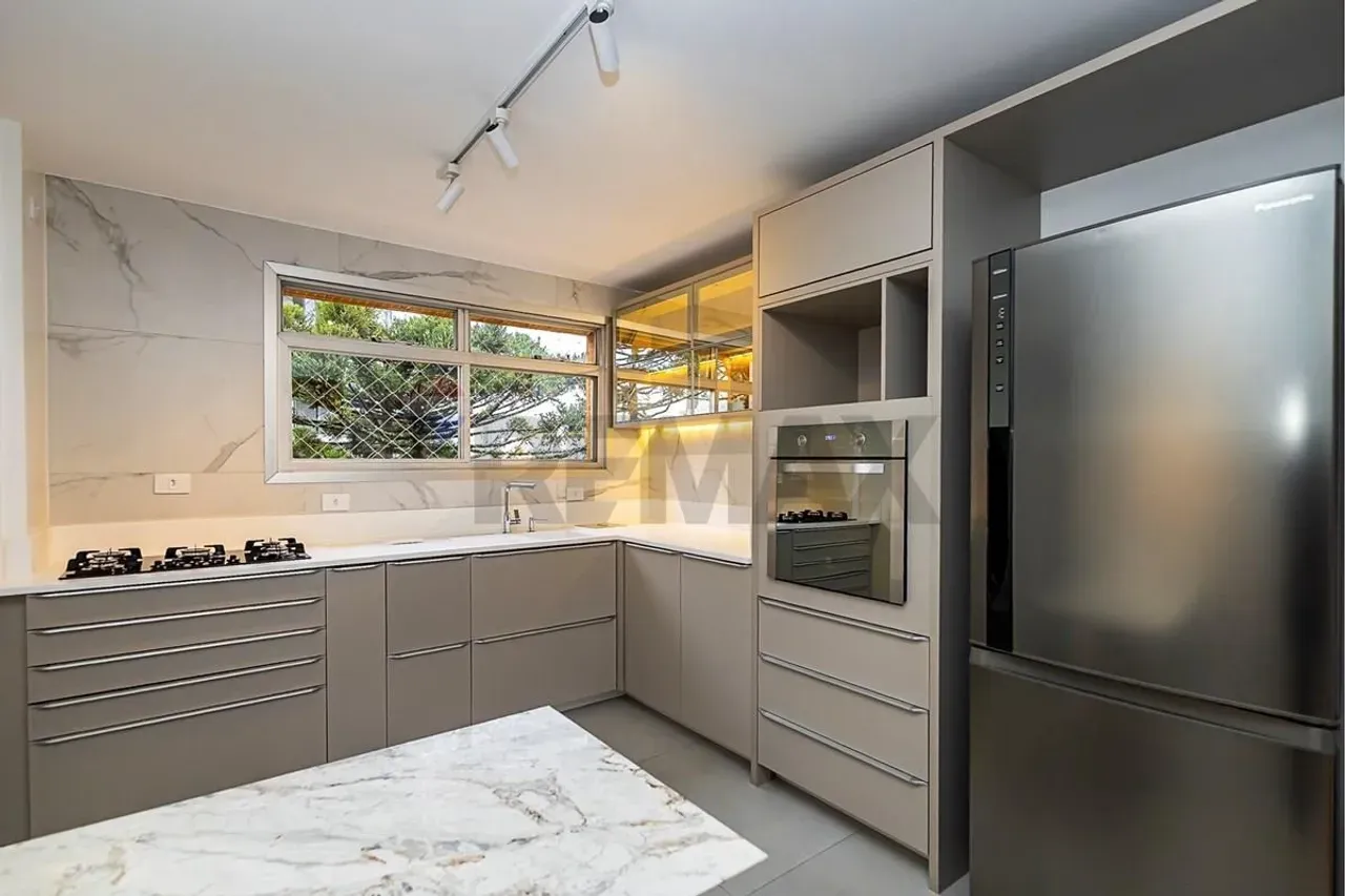 3-bedroom apartment with a separate gas kitchen — photo 8