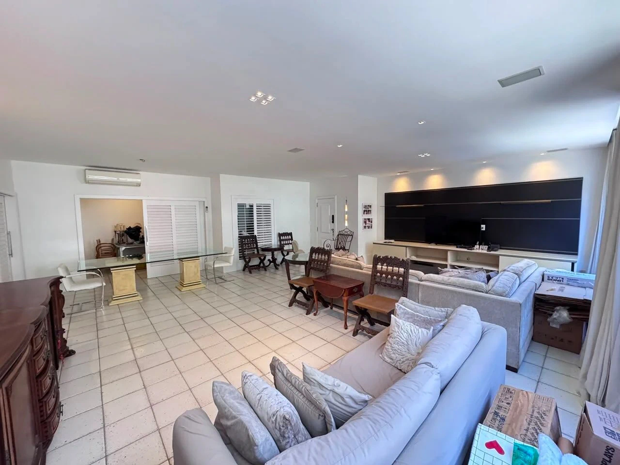 Apartamento amueblado de 4 dormitorios con 3 suites y 200 m² — photo 4