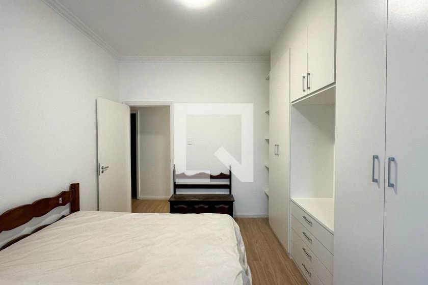 Деревянный пол или ламинат и 4 спальни: квартира 168 м² — photo 4