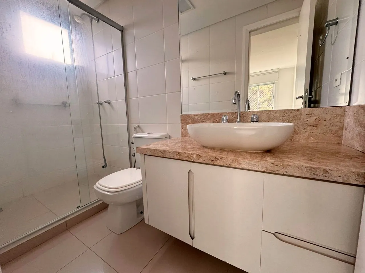 Home office in a 3-bedroom apartment, 141 m² — photo 35