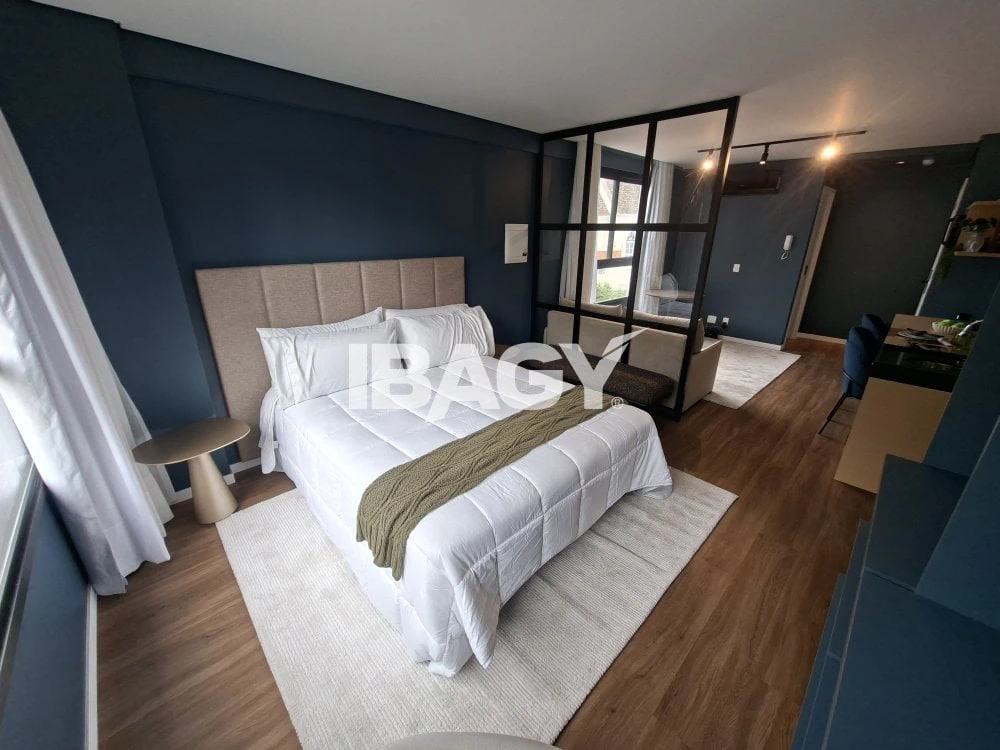 30 m² apartment with 1 bedroom and tall windows — photo 58
