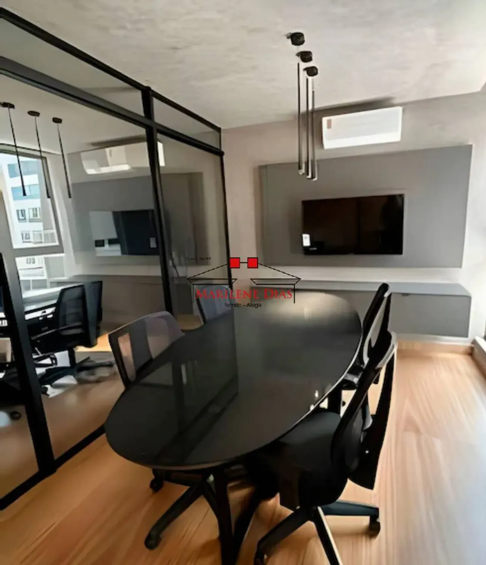 Furnished apartment, 30 m², with floor-to-ceiling windows — photo 22