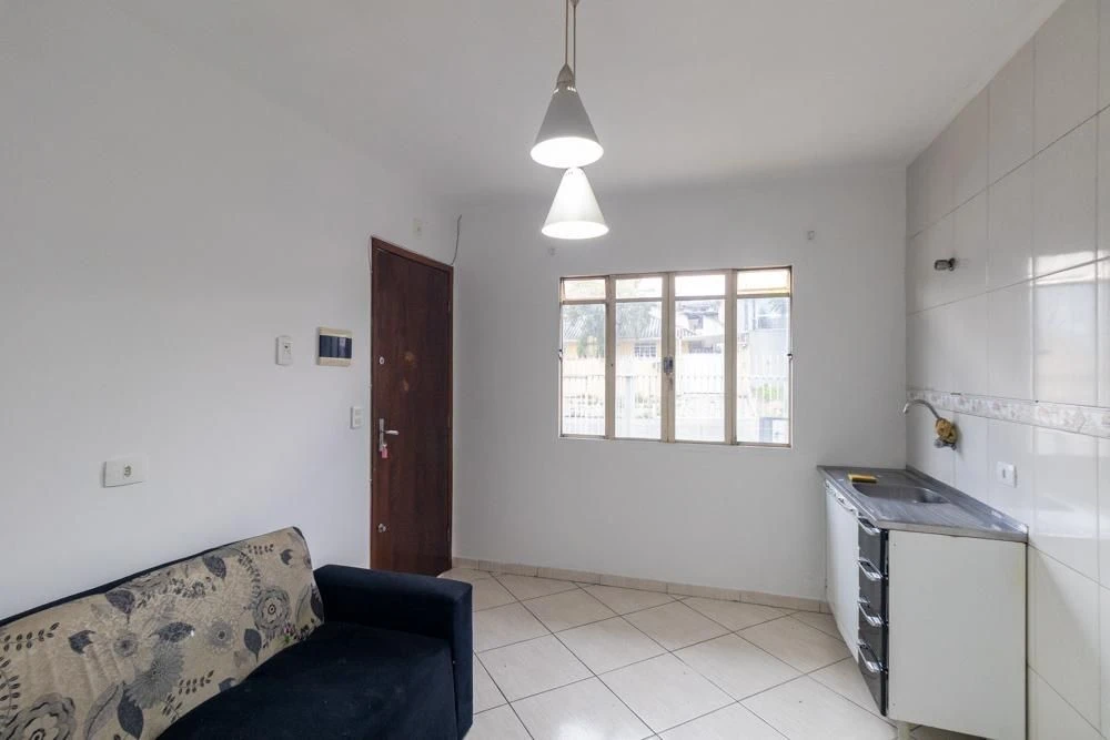 One-bedroom, 29 m² house in Curitiba — photo 2