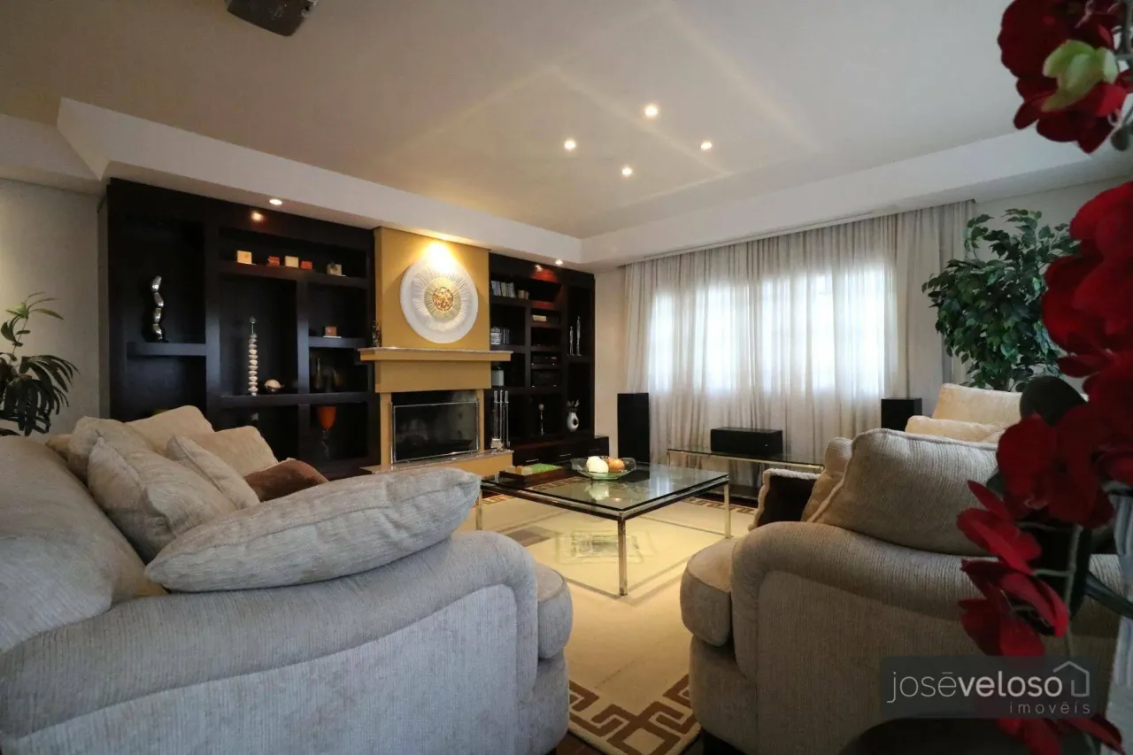 Furnished house with 5 bedrooms and 5 parking spaces