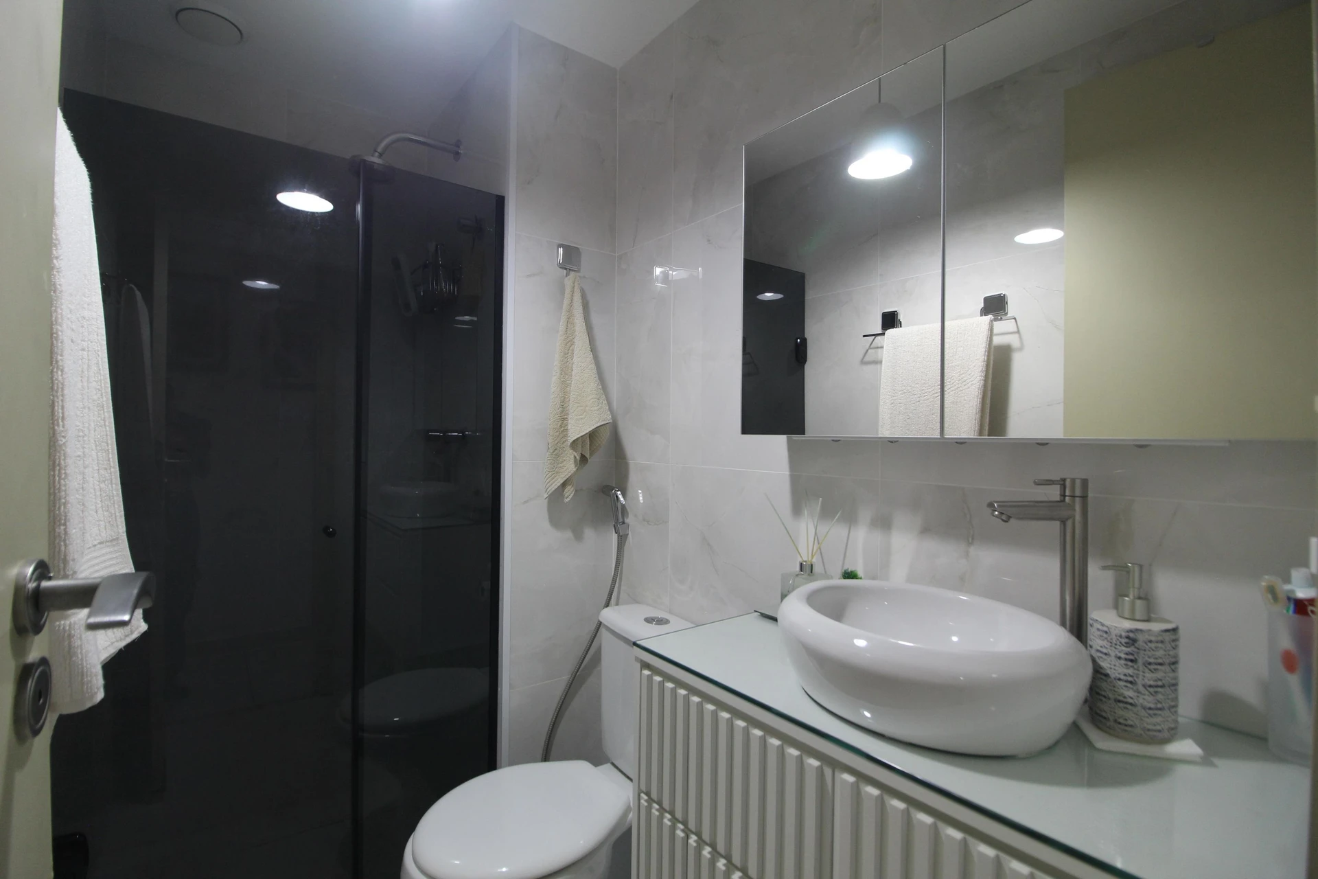 Mountain view in a 3-bedroom apartment, 90 m² — photo 44