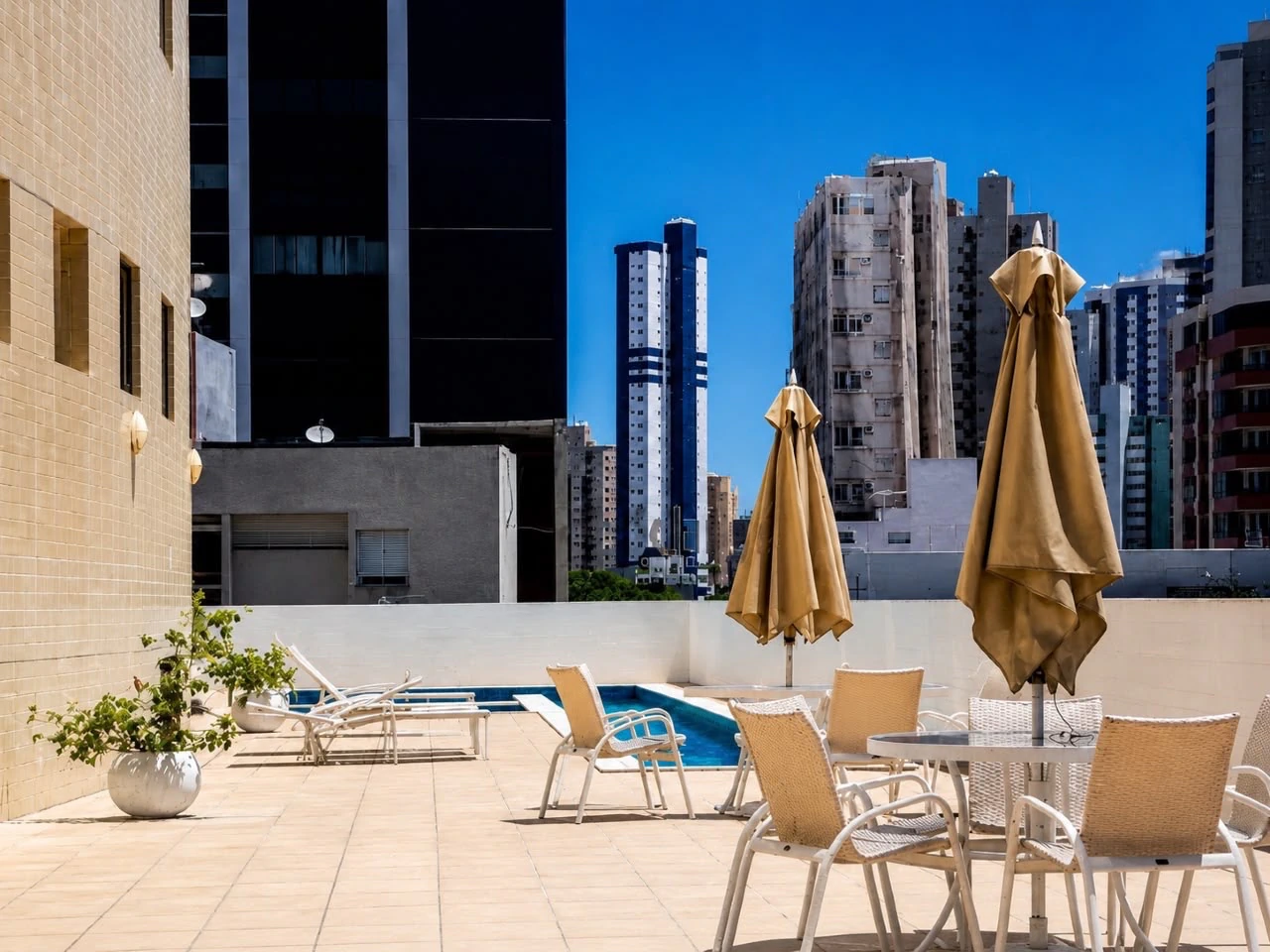 Apartamento mobiliado de 2 quartos com máquina de lavar — photo 13