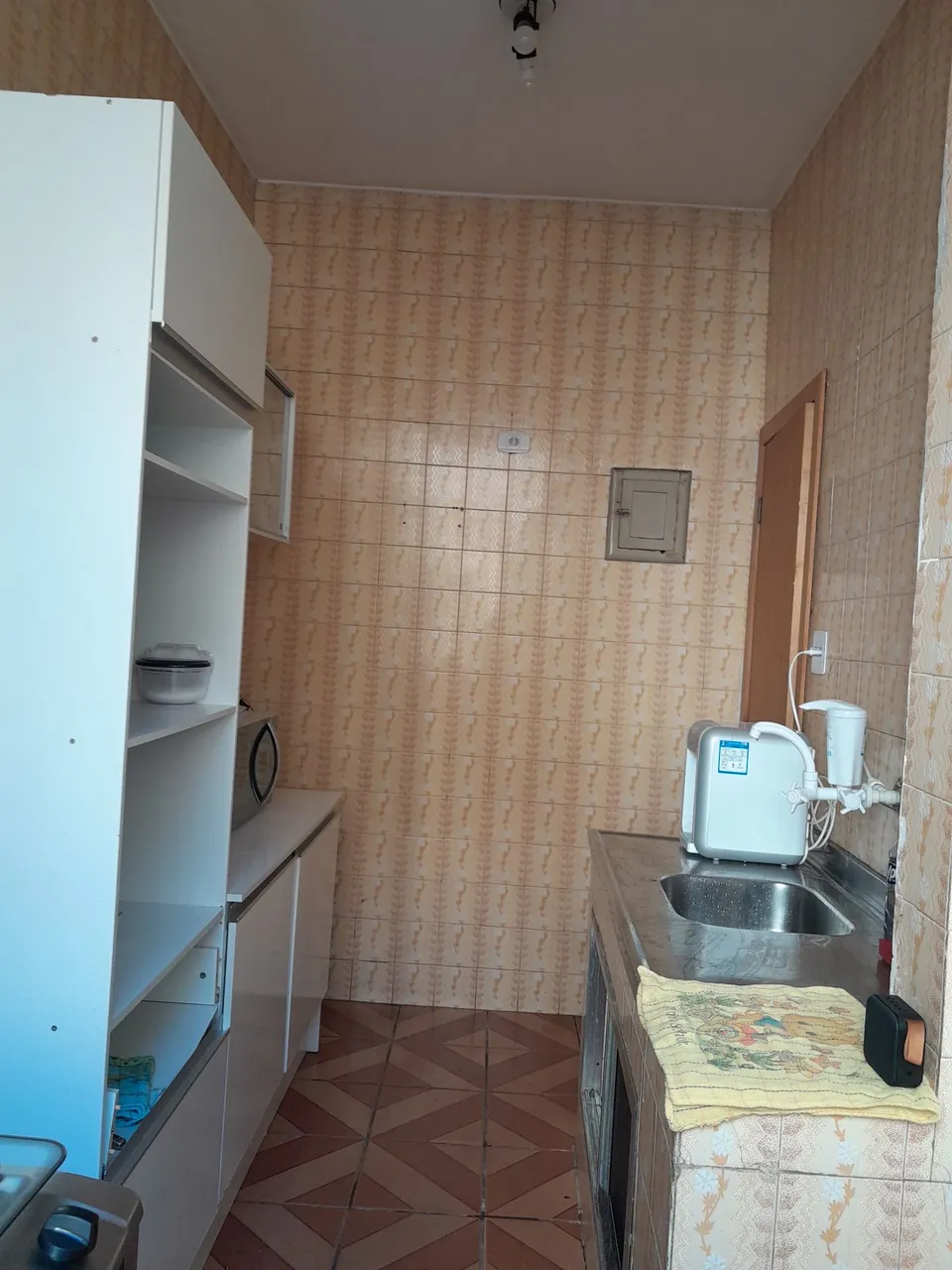 Apartamento com 3 dormitórios e 1 banheiro, sem vaga