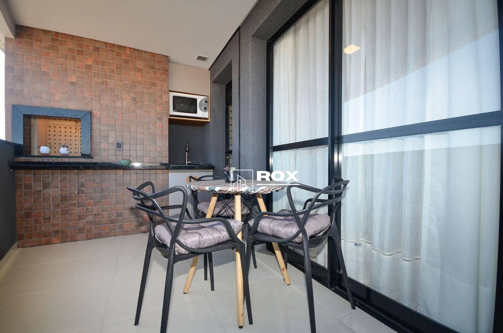 Furnished apartment with 3 bedrooms and private BBQ — photo 20