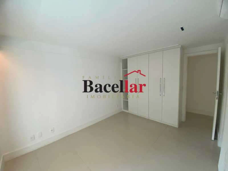 Apartamento con 4 suites y 229 m² con cocina cerrada — photo 10