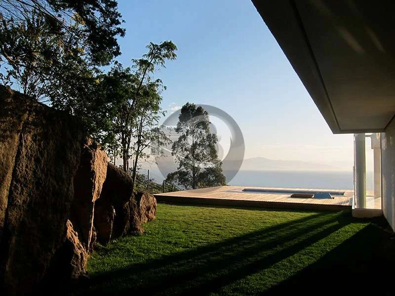House with private garden, 3 en-suite bedrooms, 718 m² — photo 3