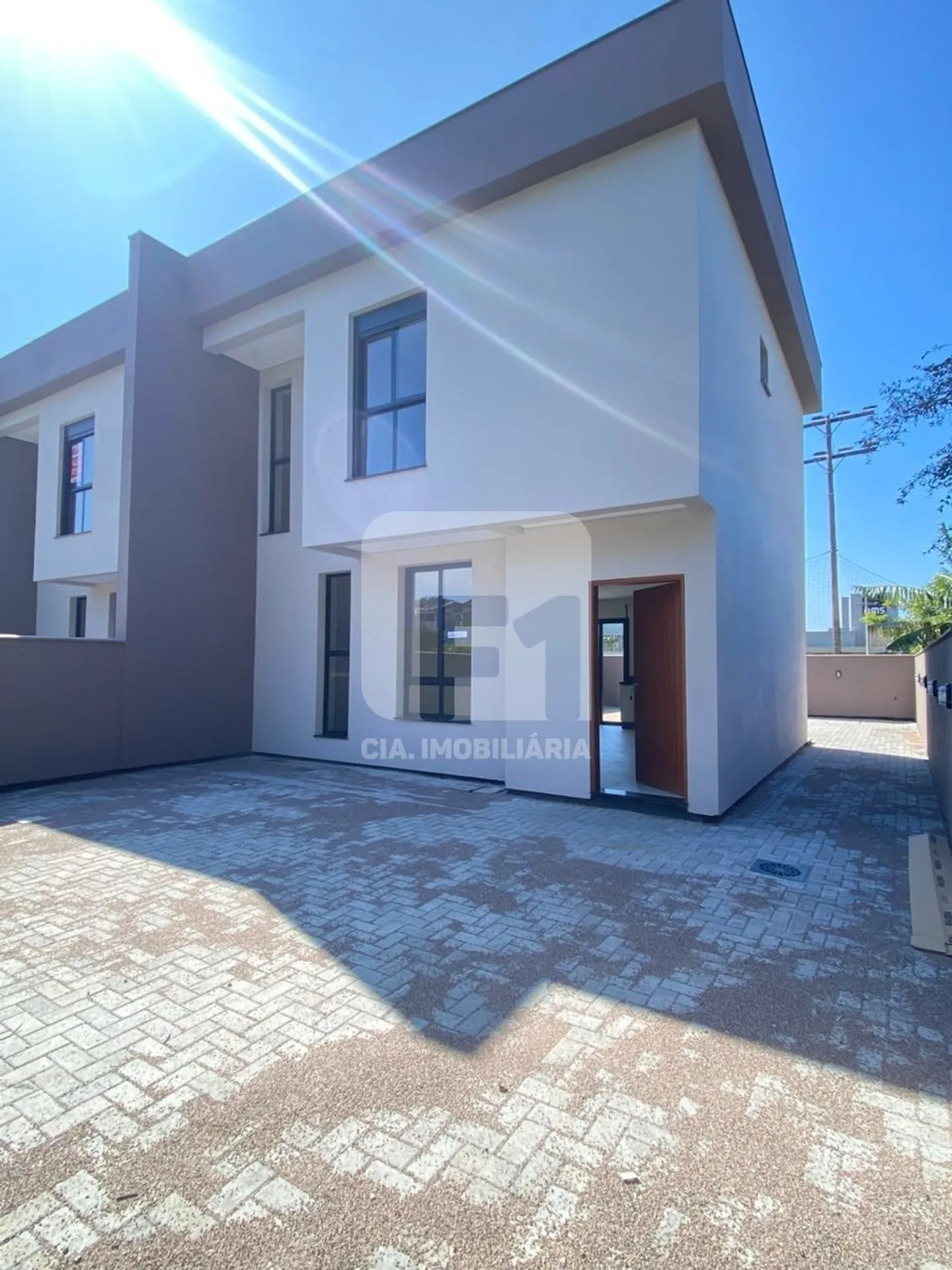 Casa de 3 dormitorios con 1 suite y cocina abierta