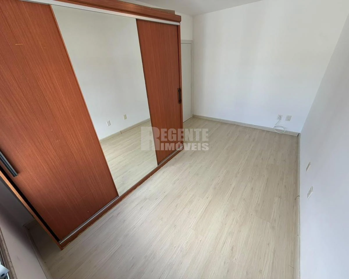 Apartment, 65 m², with wood or laminate floors — photo 11