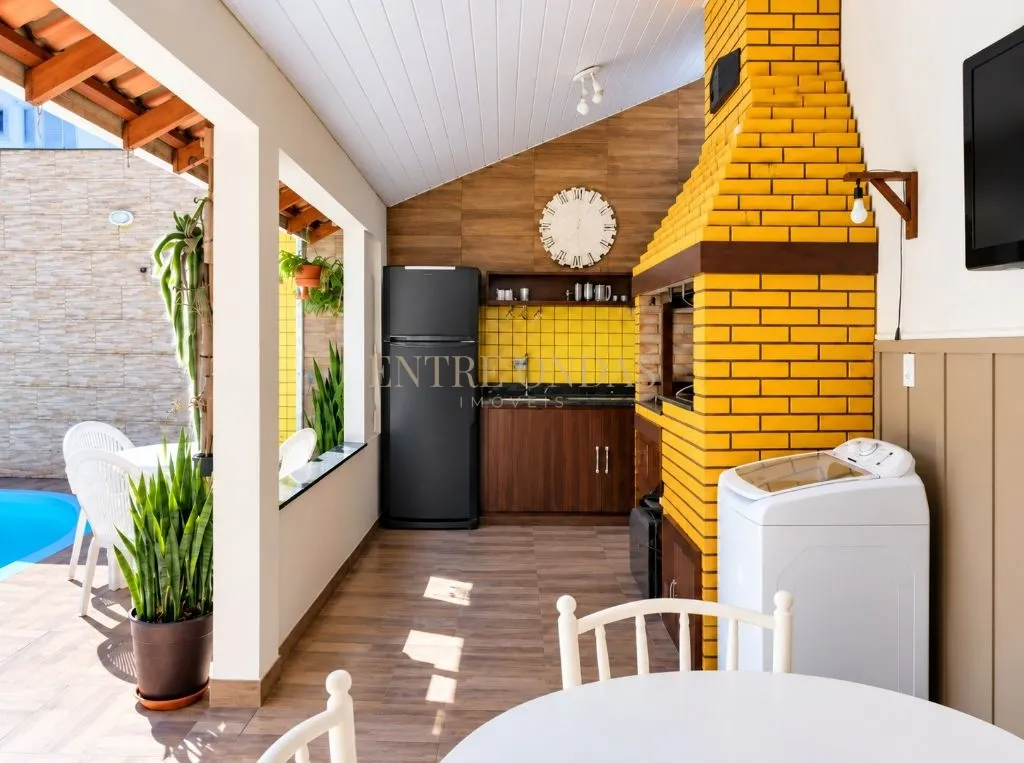 Furnished house, 204 m², with a washing machine — photo 4