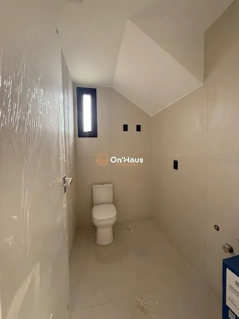 Будинок на 3 кімнати, 220 м², зі спальнею та ванною — photo 13
