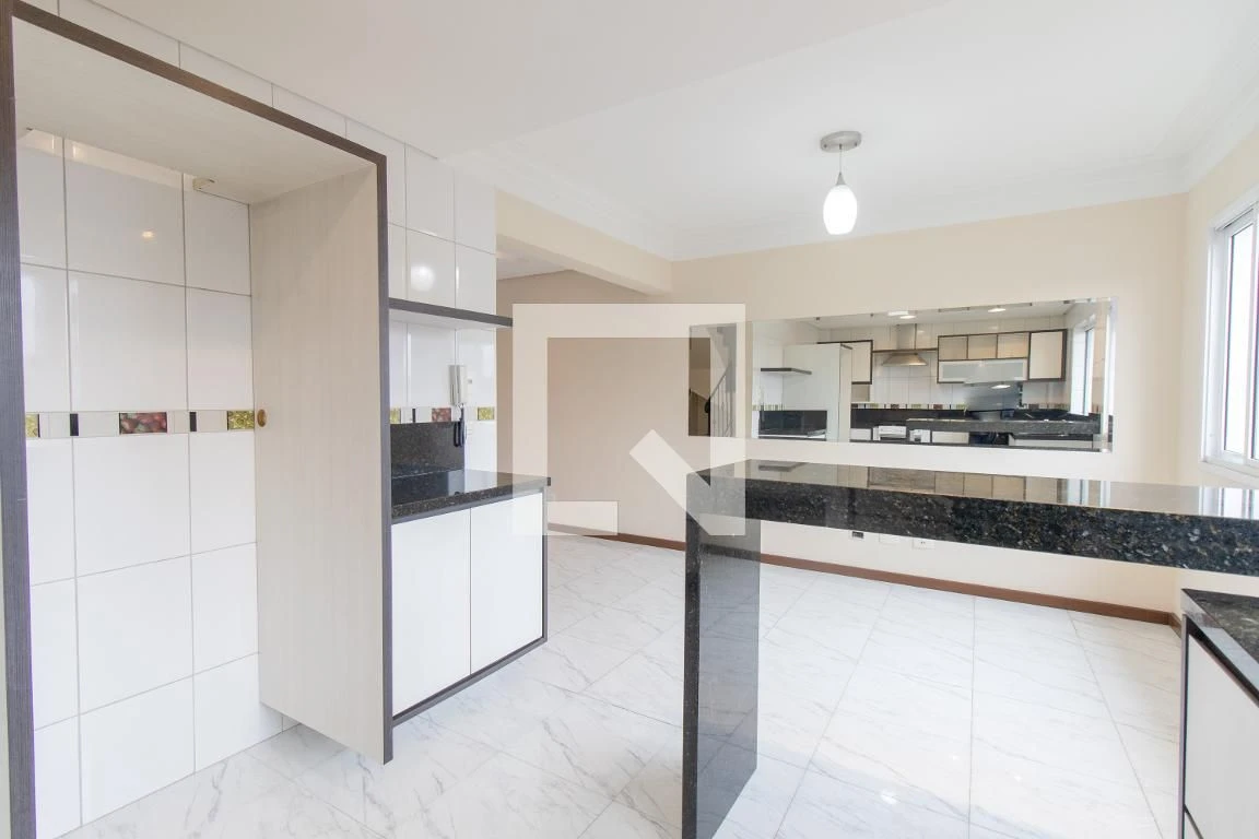 3-bedroom house with a private pool in Curitiba — photo 22