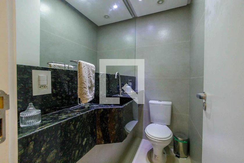 Furnished 3-bedroom apartment with 264 m² — photo 42