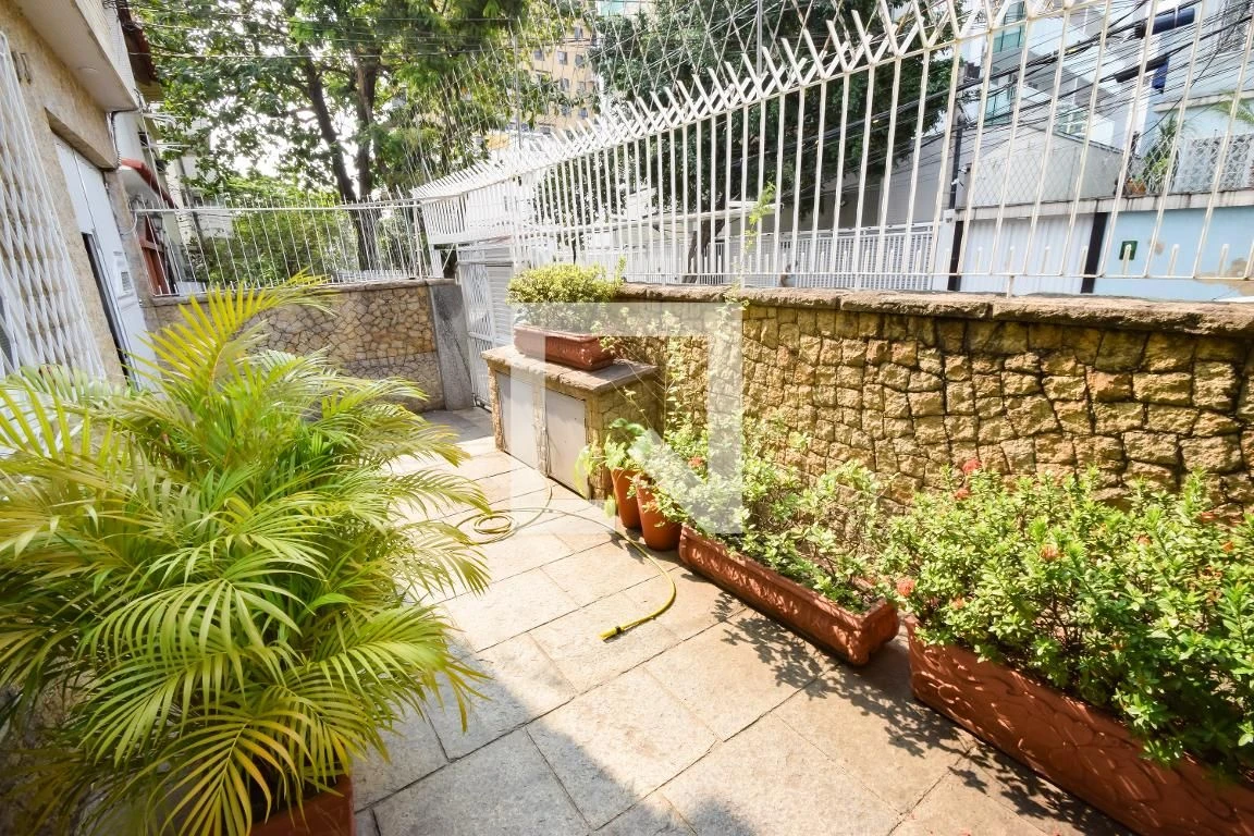 Casa mobiliada com 6 quartos e 3 suítes com jardim e BBQ — photo 104